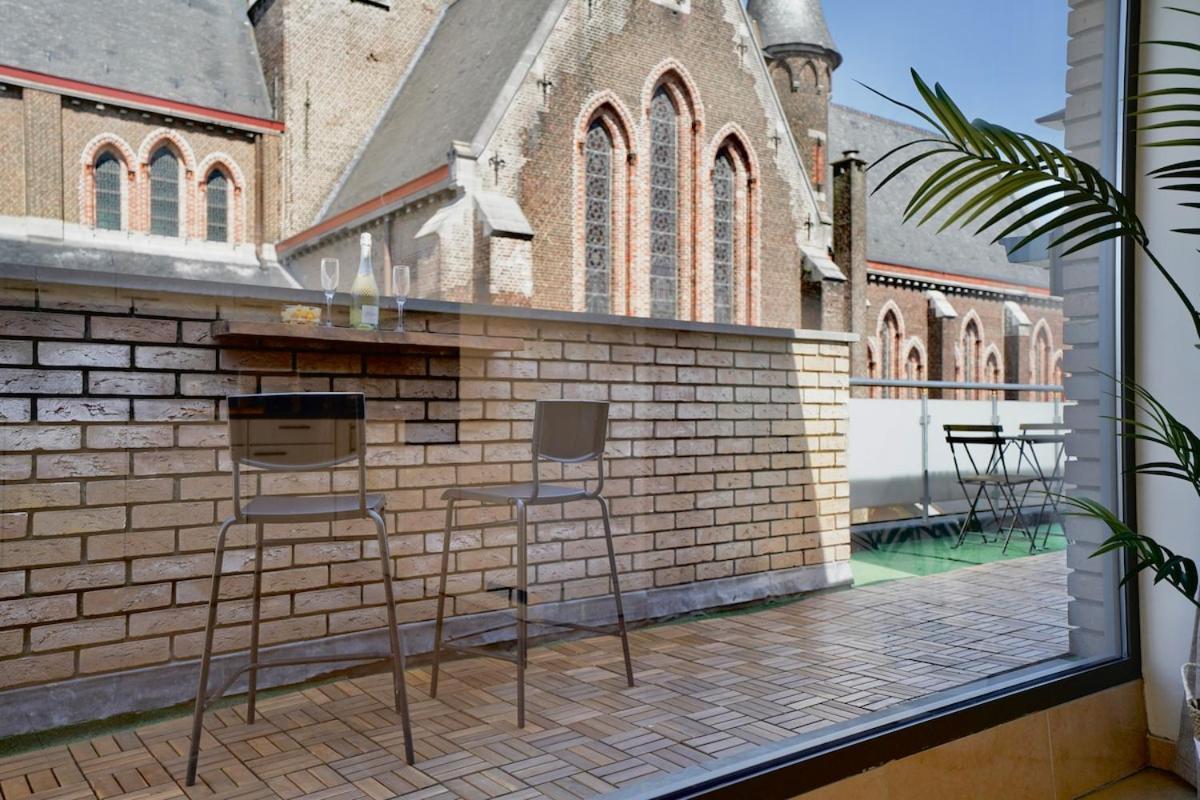 Appartement Penthouse With A Neo-gothic Parish Church View