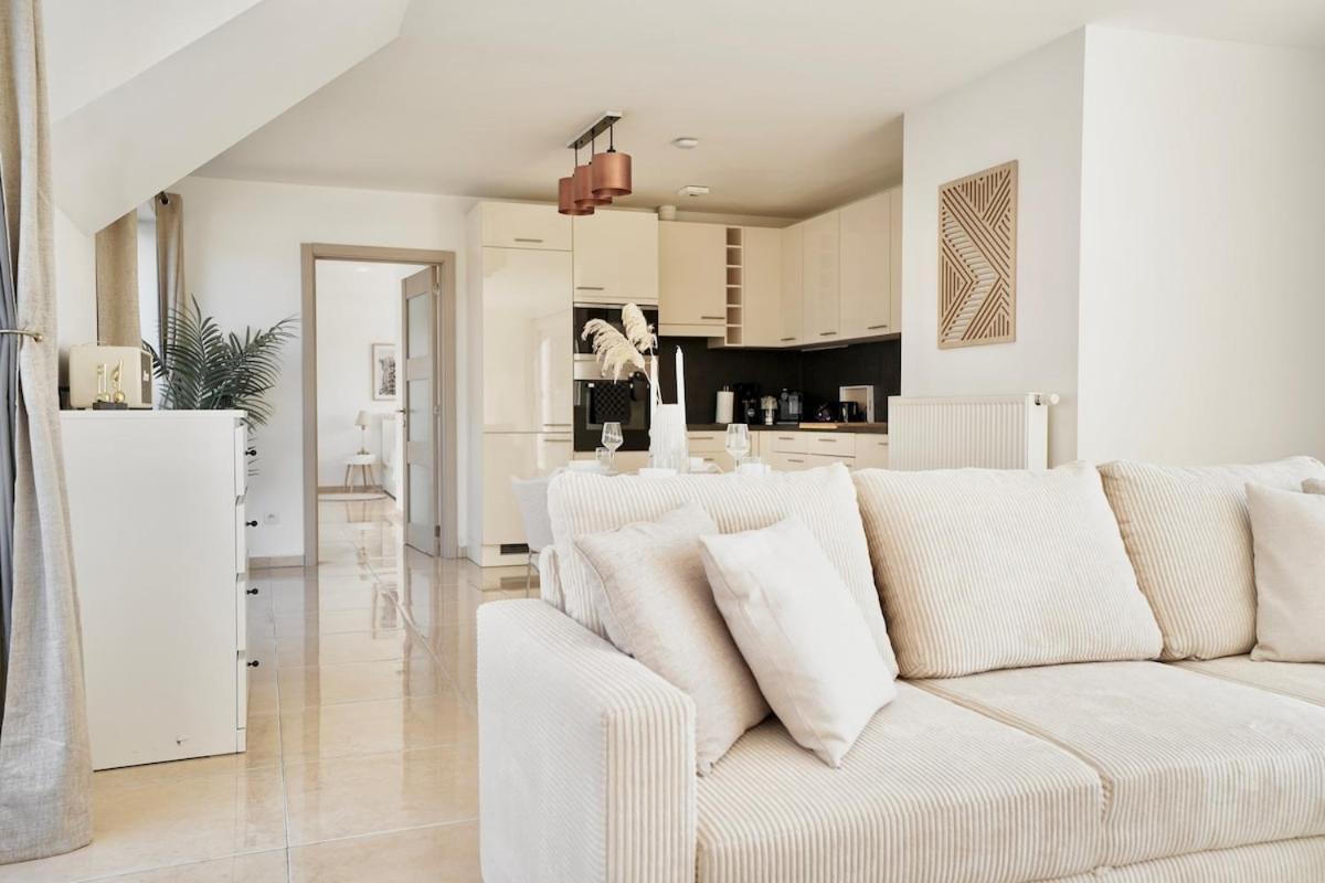 Penthouse With A Neo-gothic Parish Church View Appartement
