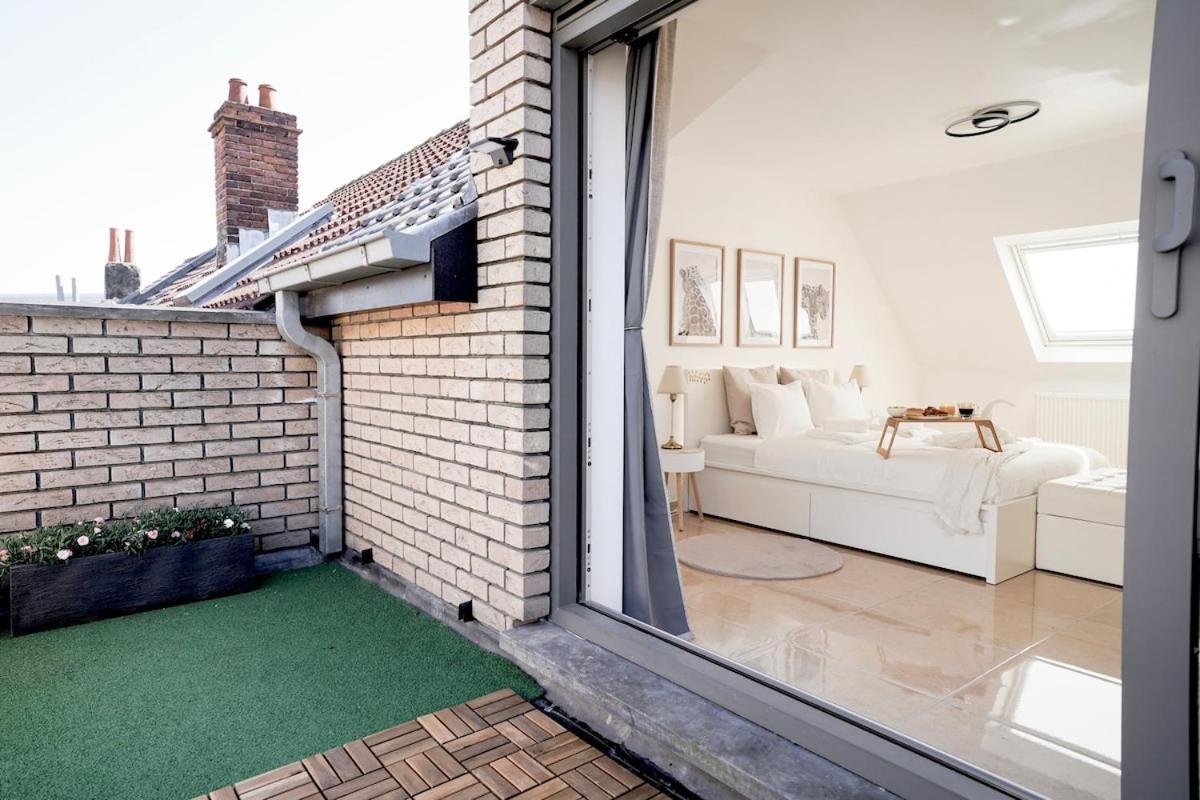 Appartement Penthouse With A Neo-gothic Parish Church View